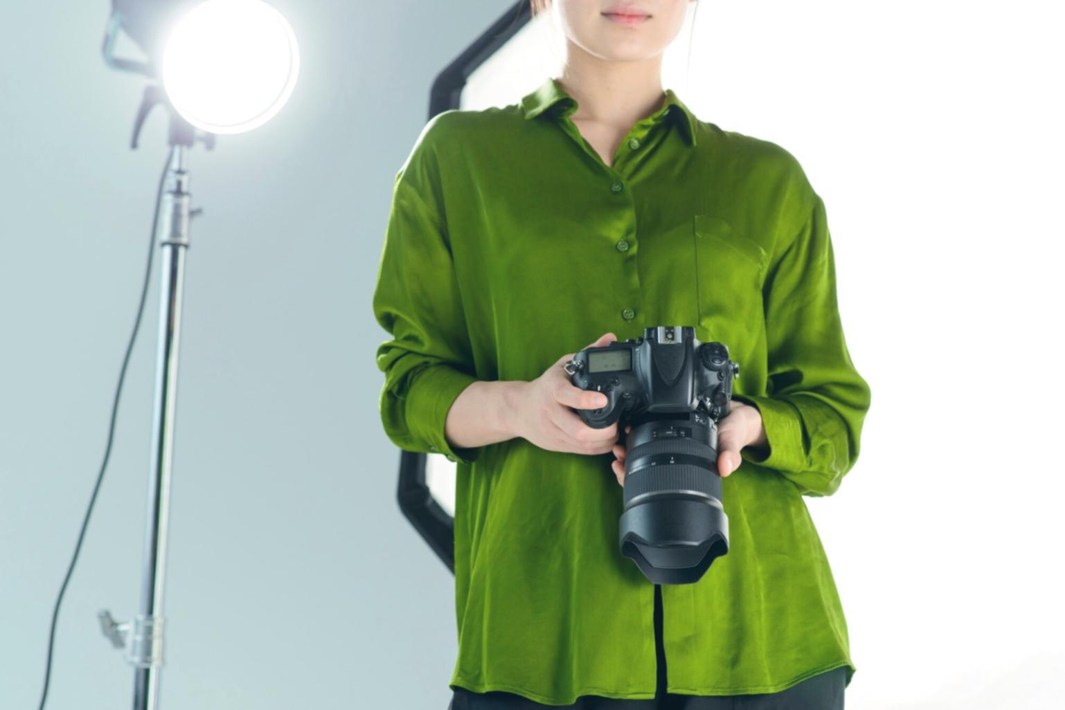 Iryna Marchenko demonstrating compositing techniques